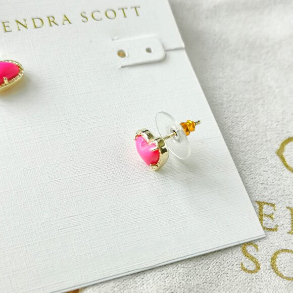 NEW Kendra Scott Gold Neon Pink Ari Heart Stud Earrings - Picture 3 of 3